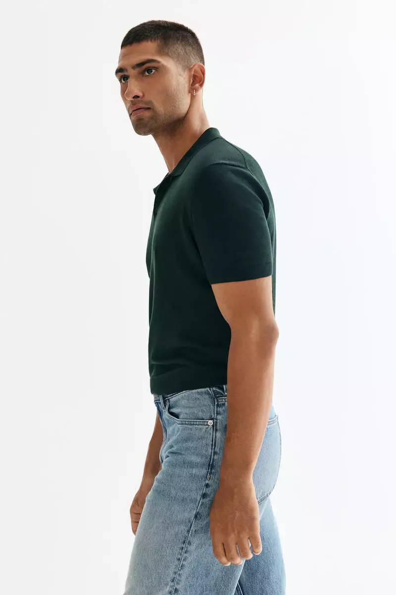 Regular Fit V-neck polo shirt