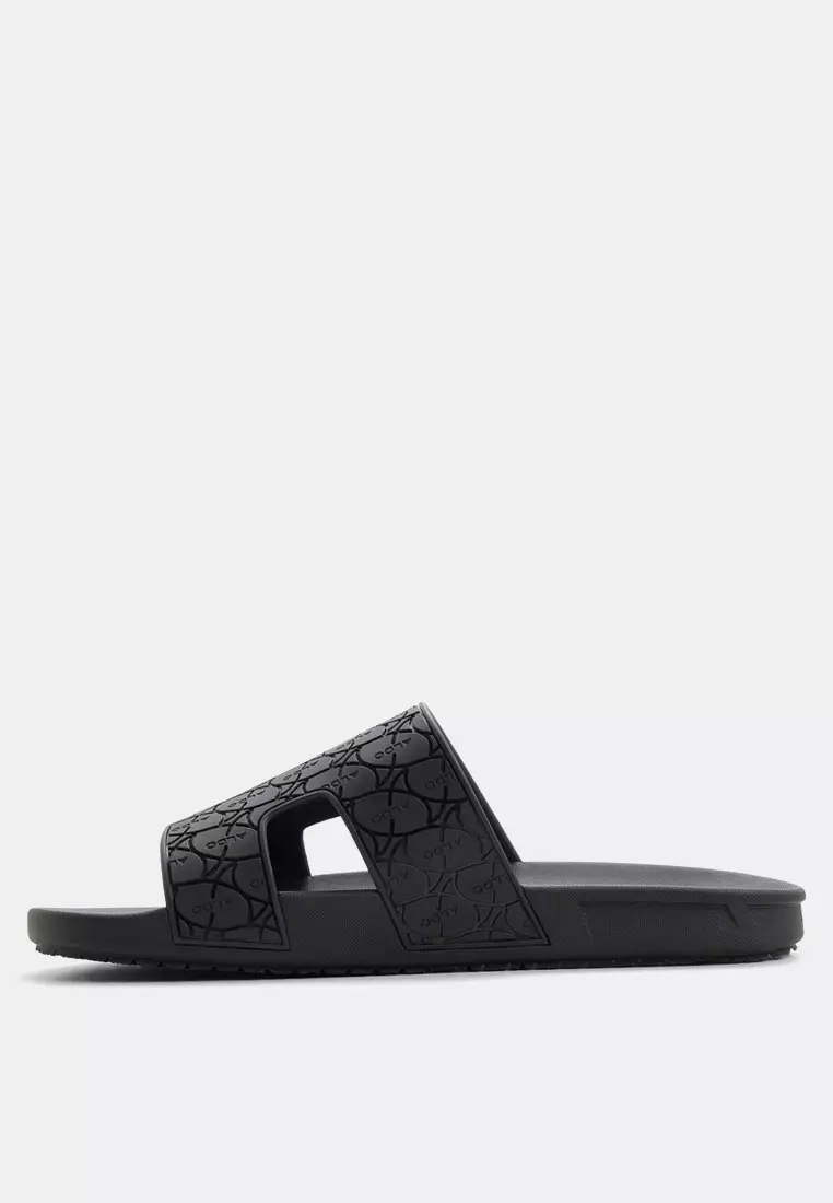 Oskar Sandals