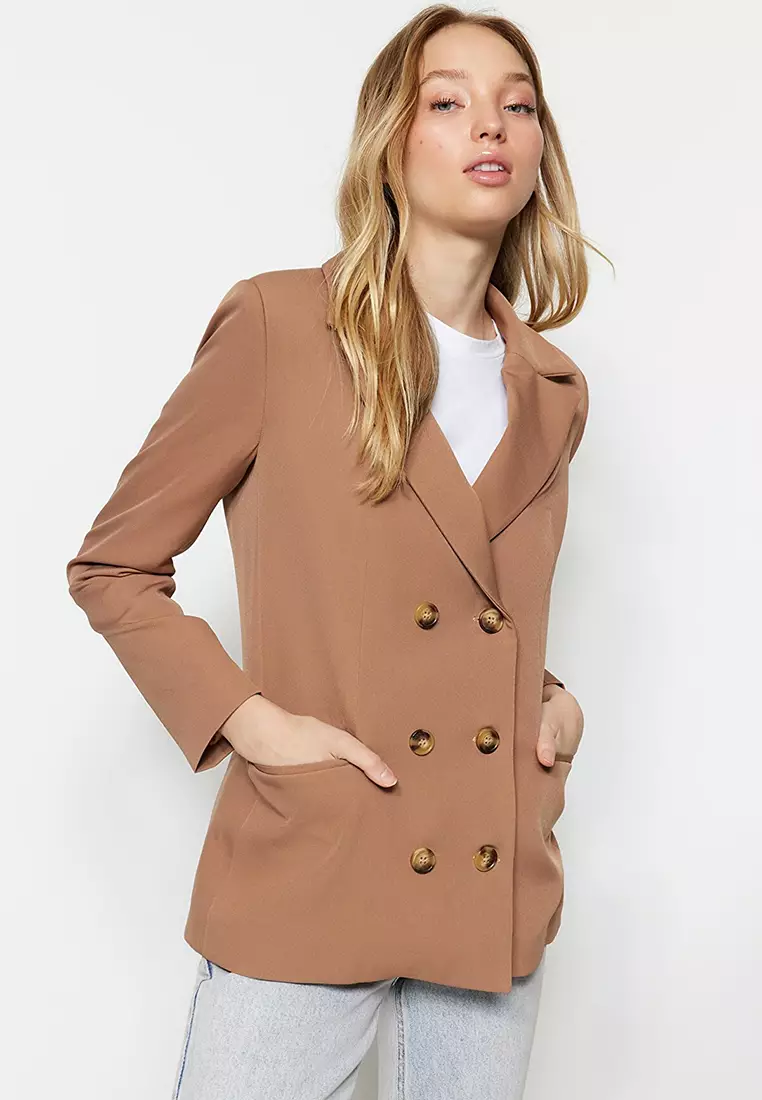 Button Detailed Blazer