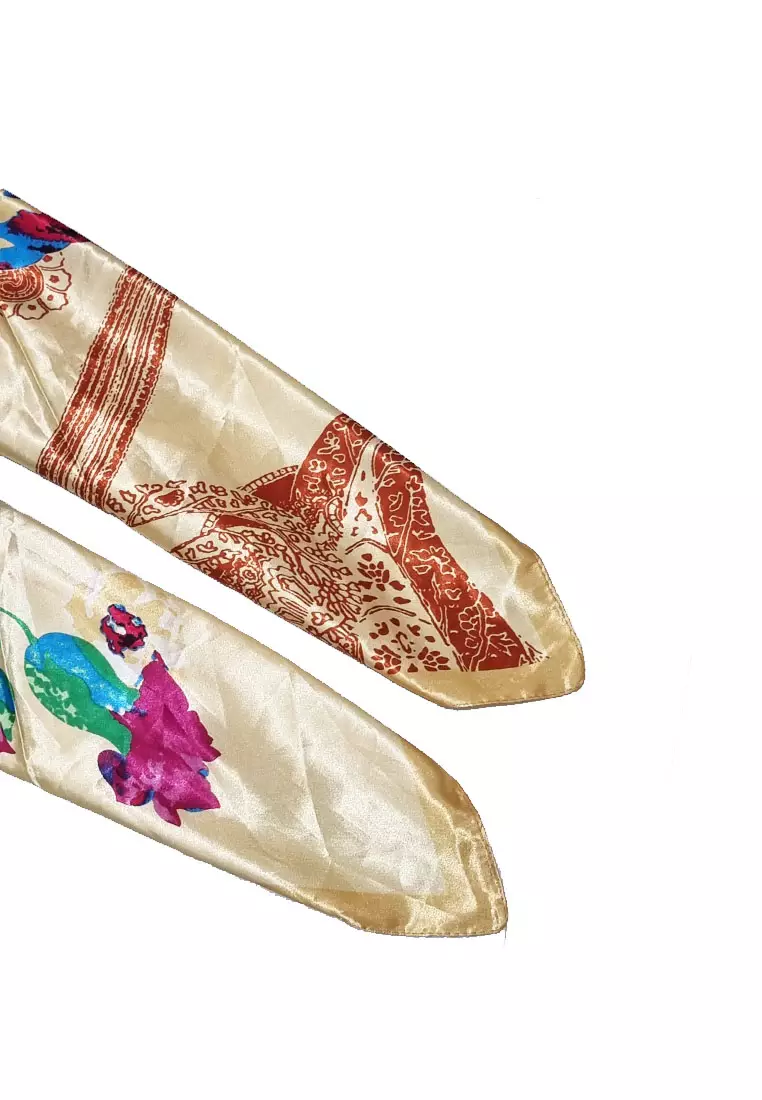 Tulipe Poly-Satin Square Scarf Beige