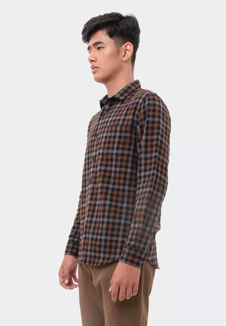 MANZONE - Kemeja Lengan Panjang Pria Slim Fit Vicenzo 05 - Brown