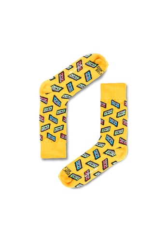 Buy Talking Toes Talking Toes Don T Stop Believin Yellow Casette Tape Socks Online On Zalora Singapore