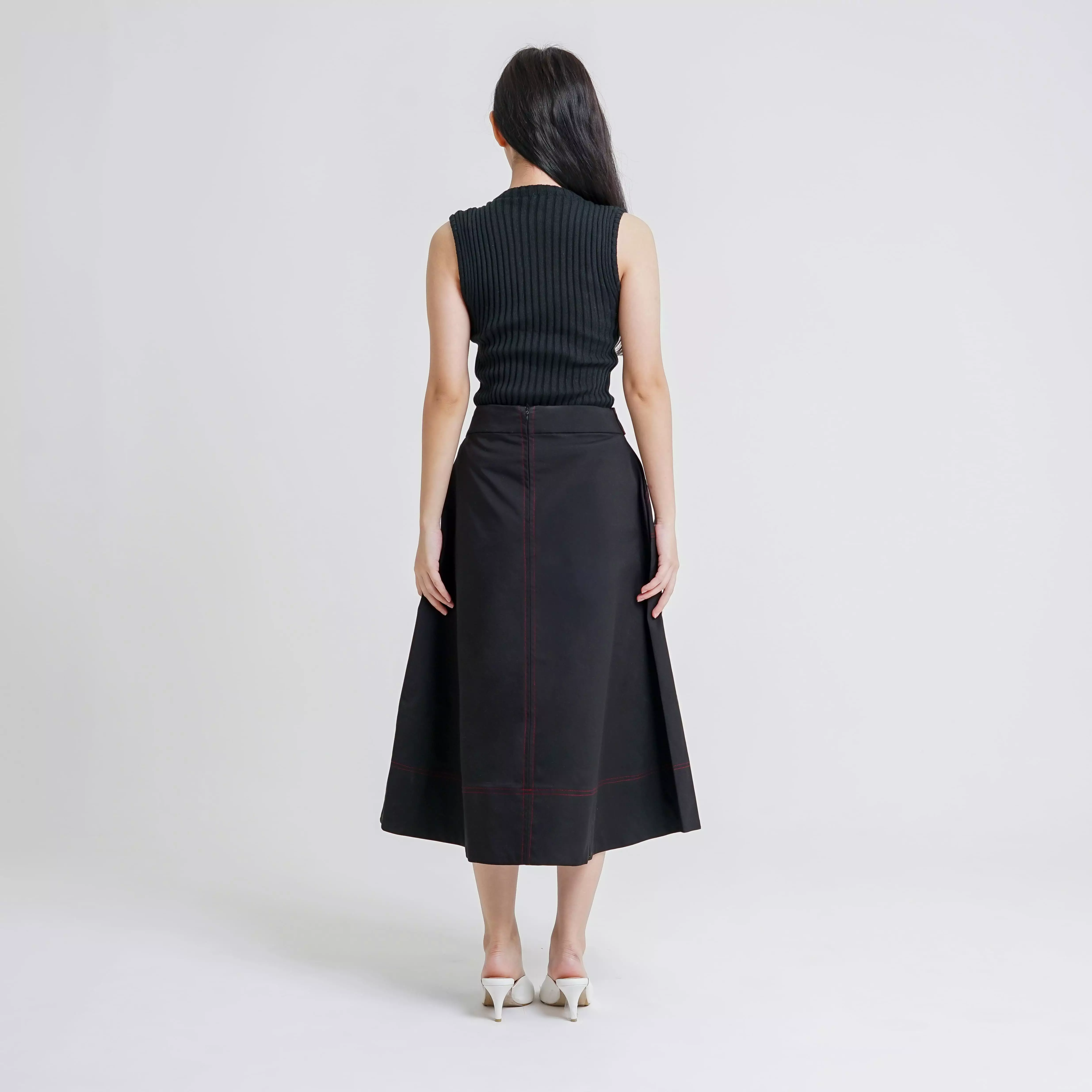 Ania Flare Midi Skirt Black