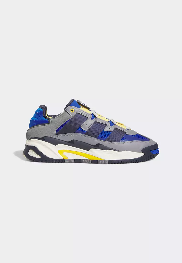 Adidas basketball shoes hong kong on sale