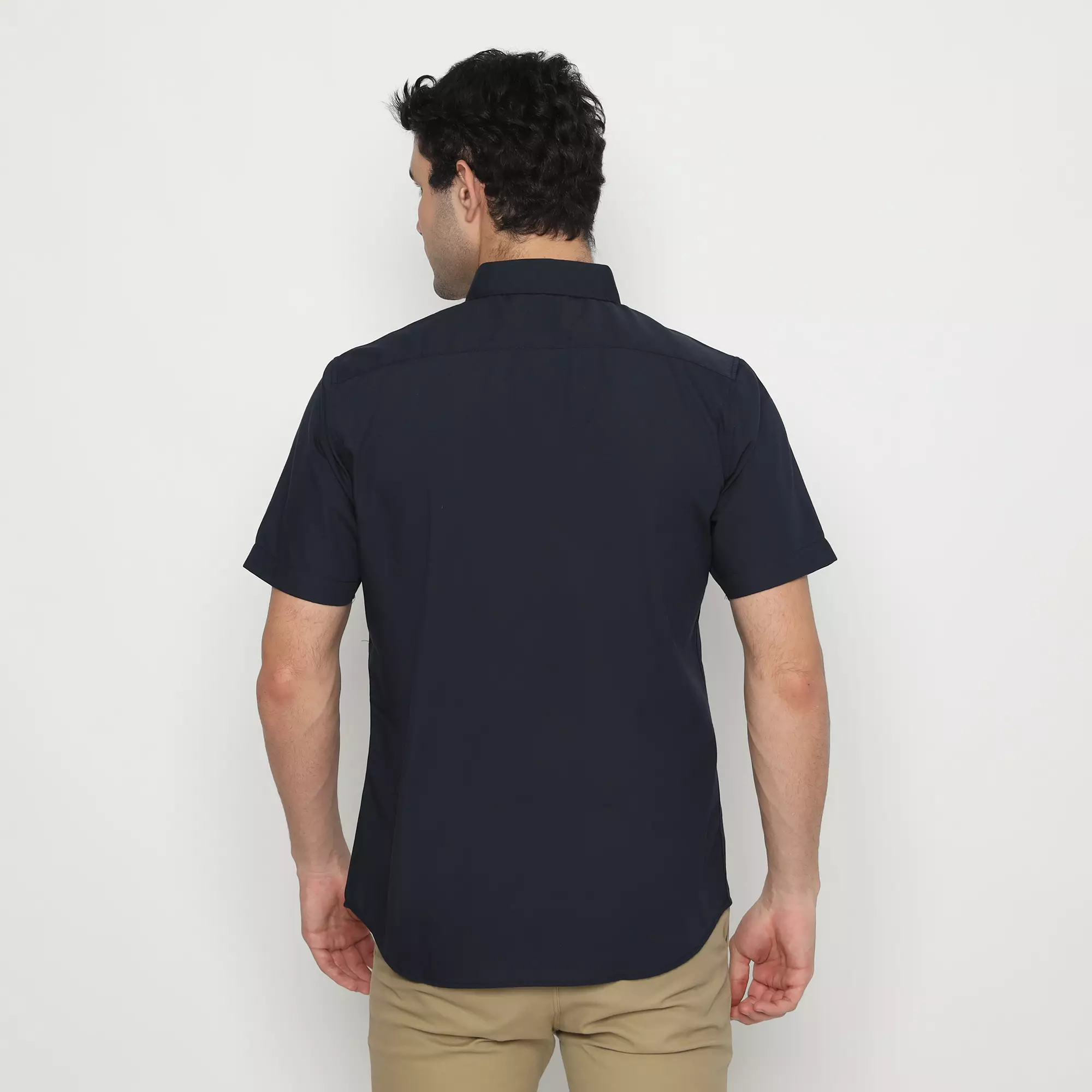 Platini Kemeja Pria Polos Pendek Katun Oxford Biru Tua 1069 (KANCING PUTIH)