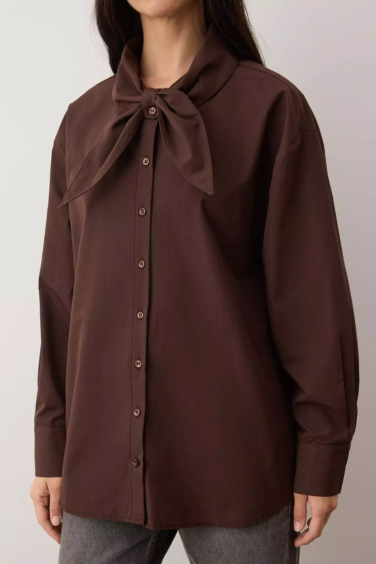 Dark Brown Cotton Collar Bow Tie Wide Fit Poplin Shirt Twoaw26Go123