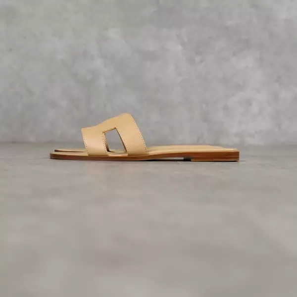 Sandal HERMES ORAN CREAM SANDAL 100% ORIGINAL