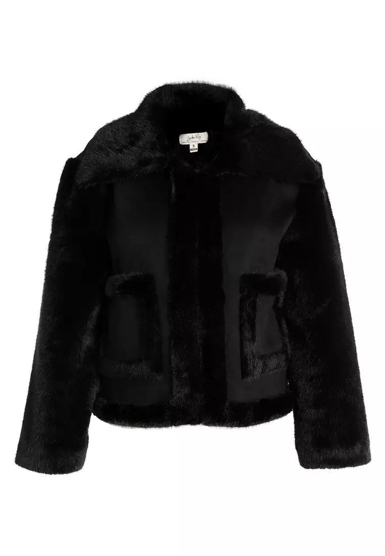 Jaket Bulu Palsu Warna Hitam