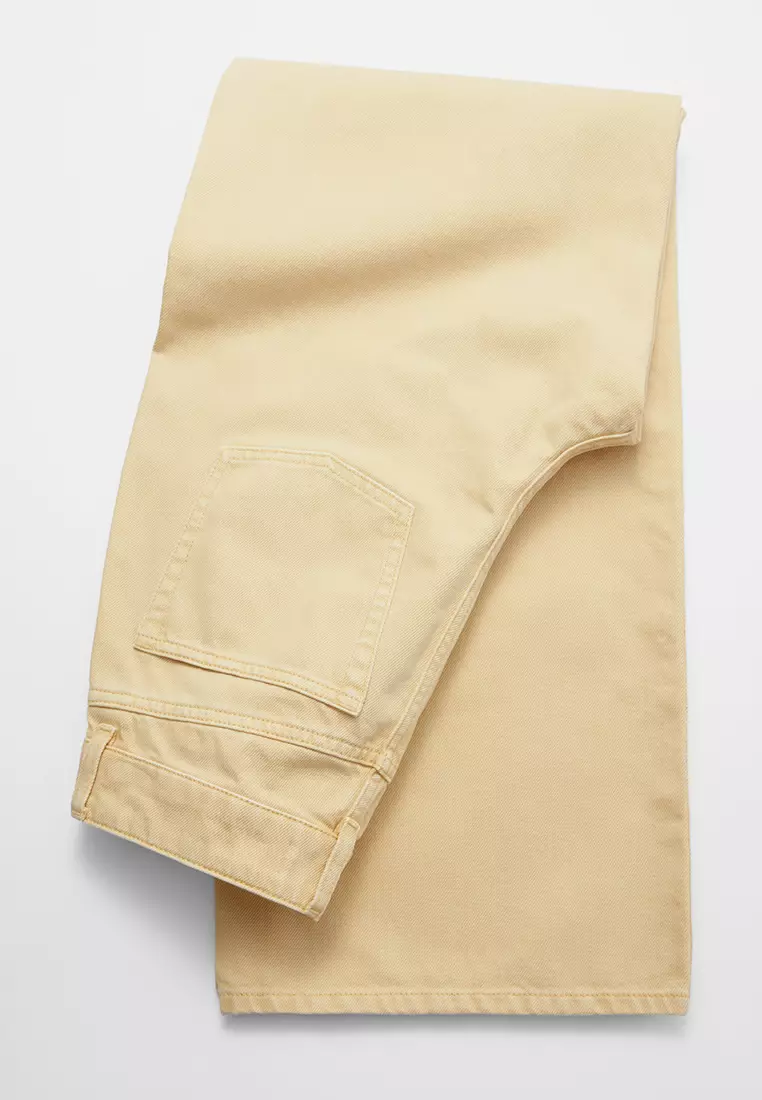 Relaxed Wide-Leg Jeans