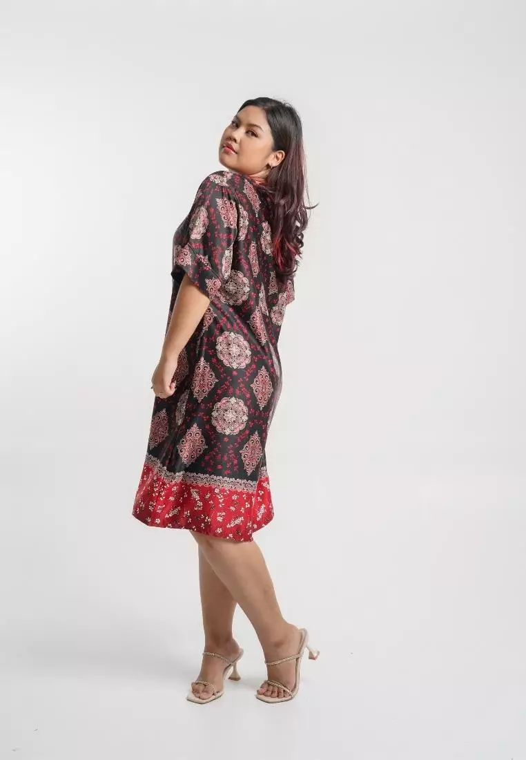 Plus Size Batik Dress Won Red