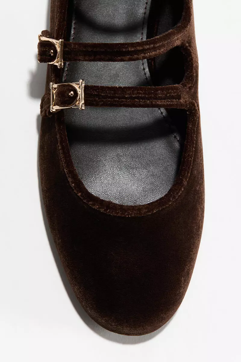 Velvet ballet flats