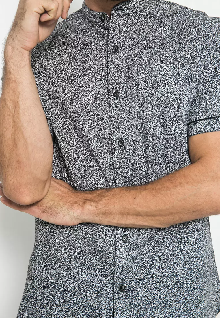 Johnwin - Kemeja Casual - Kemeja Pria - Motif Abstrak - Abu - Slim Fit - ASH.670.K880.762.C