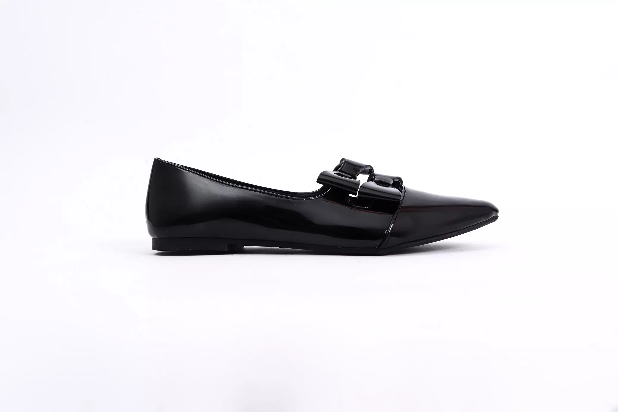 The Little Things She Needs - ZOEY Flatshoes Sepatu Wanita Black [TSN0002335.C0004]