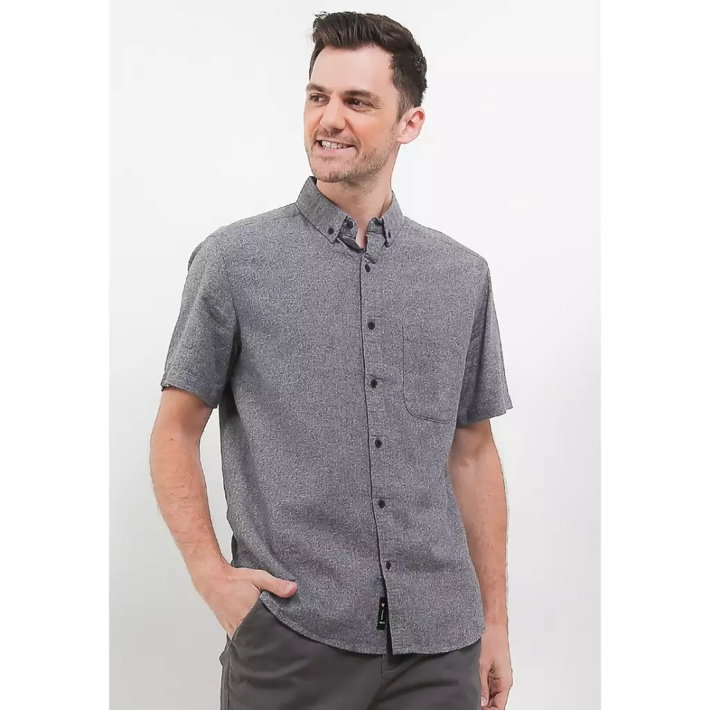 TRIPLE Kemeja Flanel Lengan Pendek Slim Fit (SS 530)