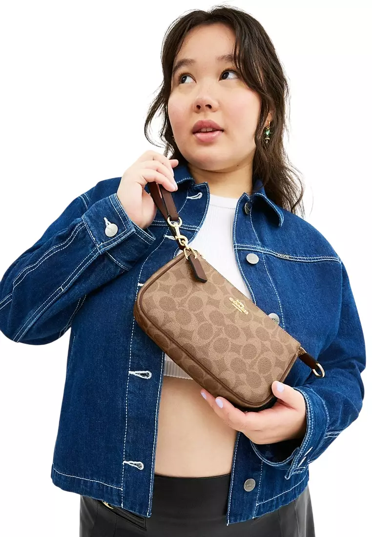 Nolita 19 In Signature Canvas - Tan/Brown