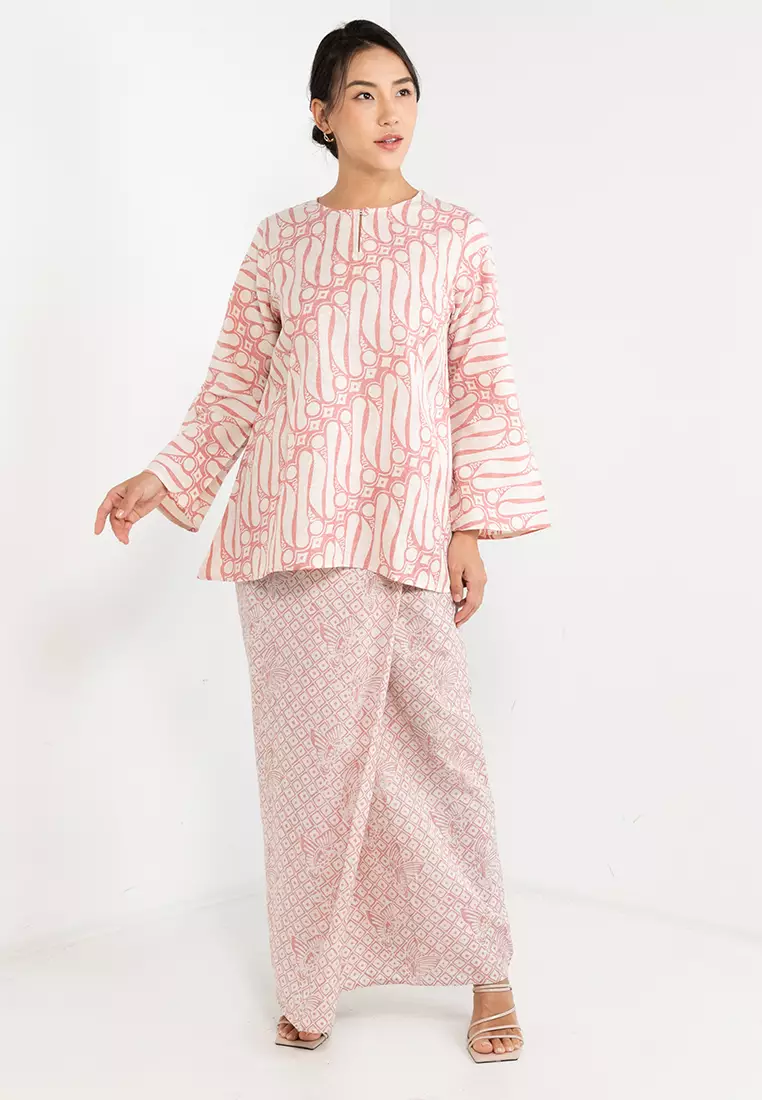 Dara Kurung