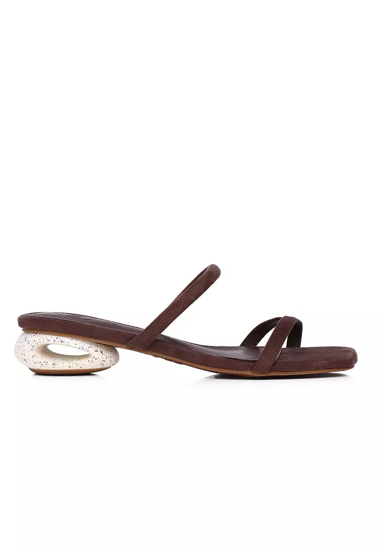 Discount on Milliot & Co.  shoes - SKU: Sherry Strappy Oval Heels