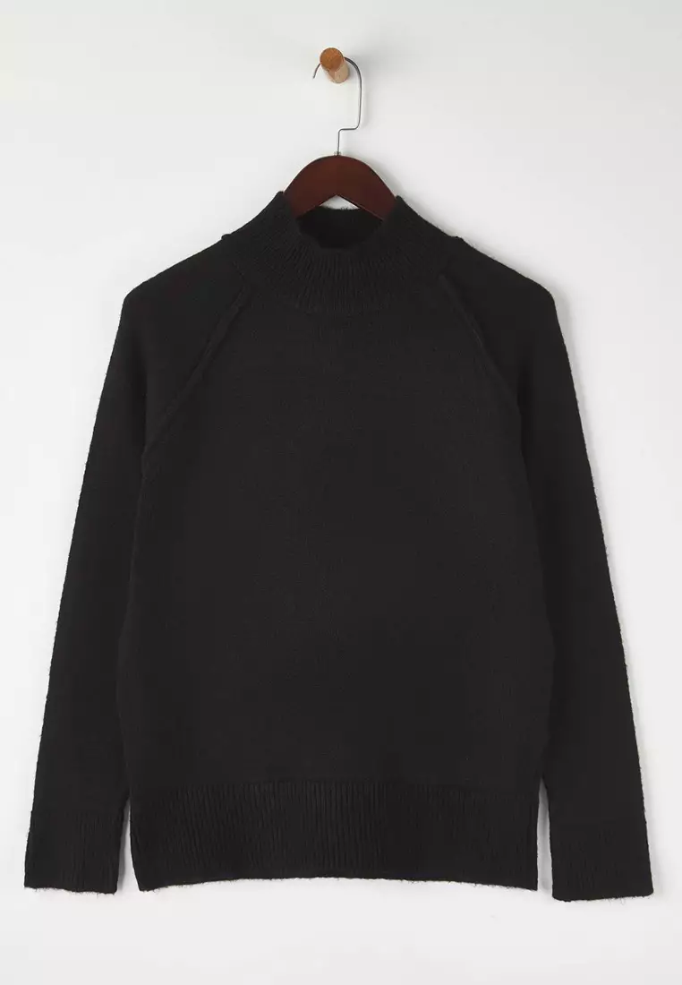 Raglan Sleeves Sweater