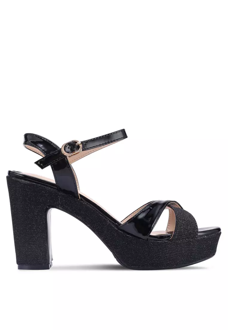 Discount on Noveni  shoes - SKU: Patent Platform Heels