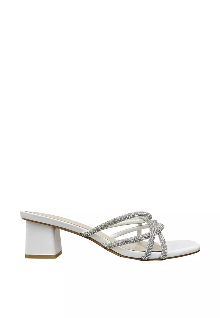 Discount on Fioni  shoes - SKU: Women's Diane Low Block Heel