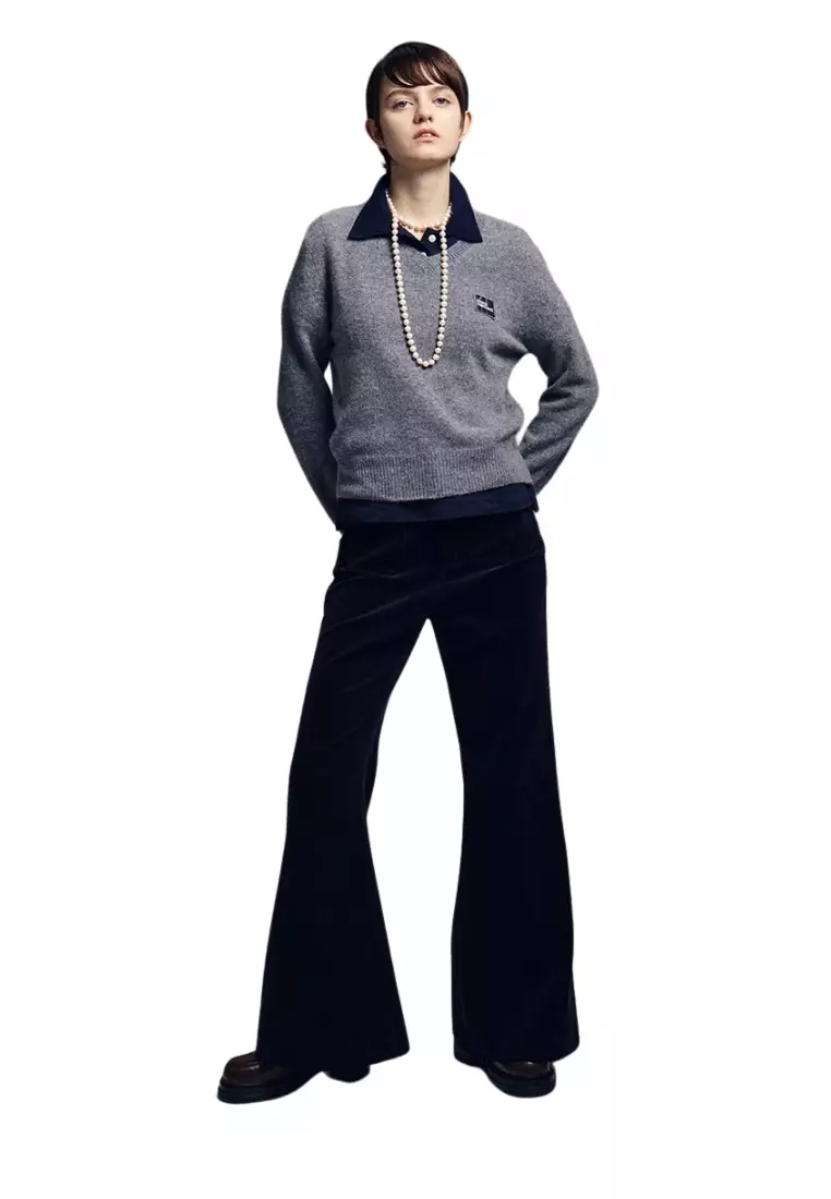 Raccoon Blended V Neck Square Logo - Charcoal