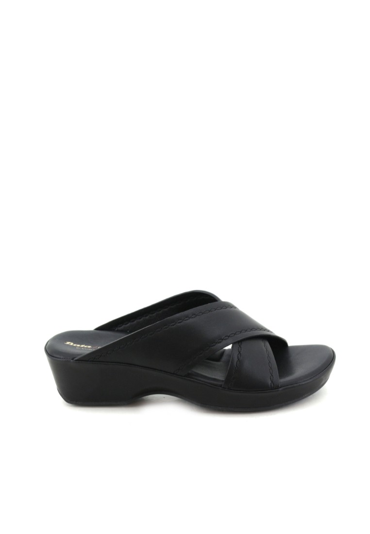 BATA COMFIT Women Black Wedge Sandals - 6616502