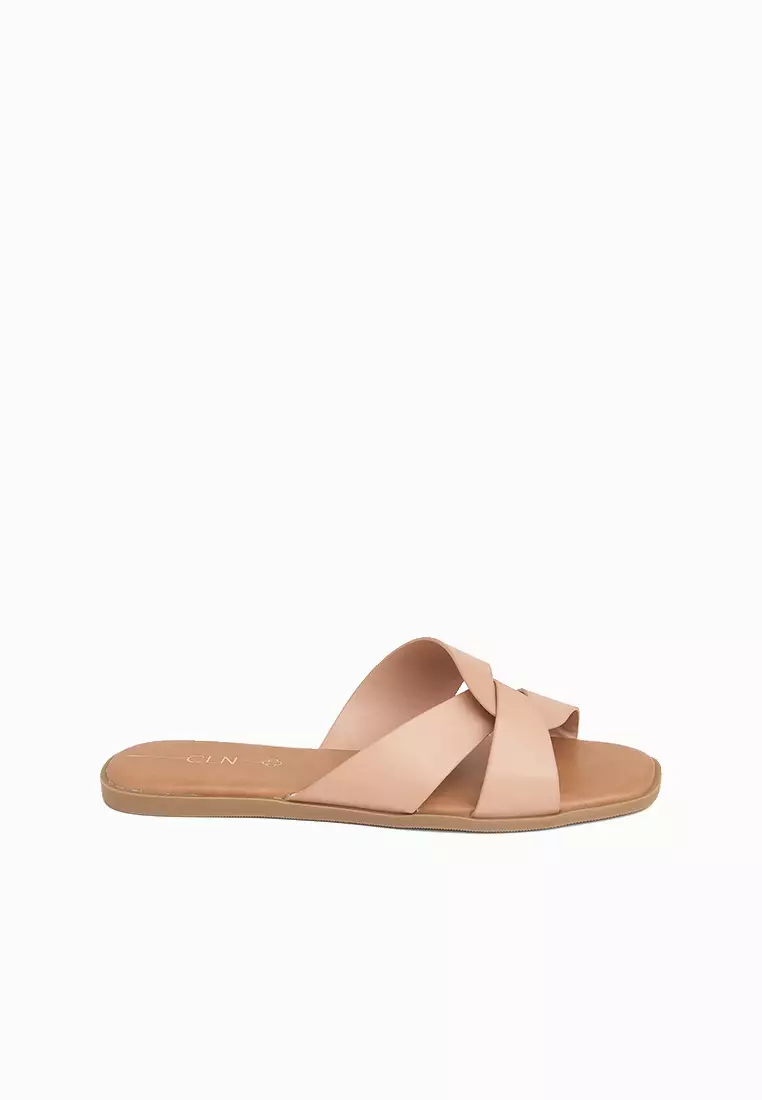 Discount on Cln  shoes - SKU: Panama Flat Slides