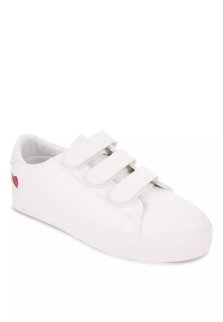 Zalora deals white sneakers