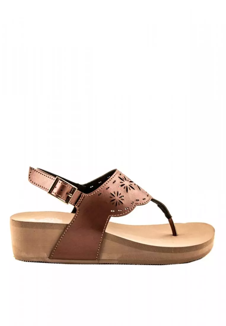 Discount on Otto  shoes - SKU: Laser Cut T-Bar Sandals