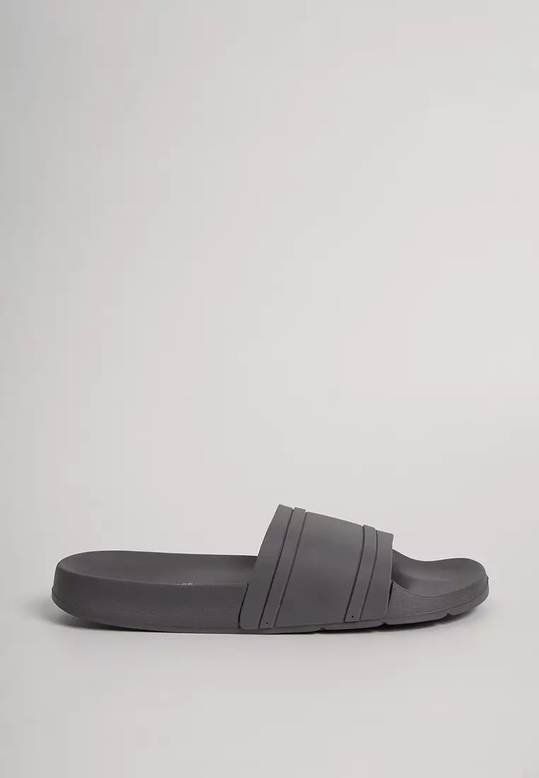 Discount on Penshoppe  shoes - SKU: Women's All Rubber Slides with Two-Tone Sole
