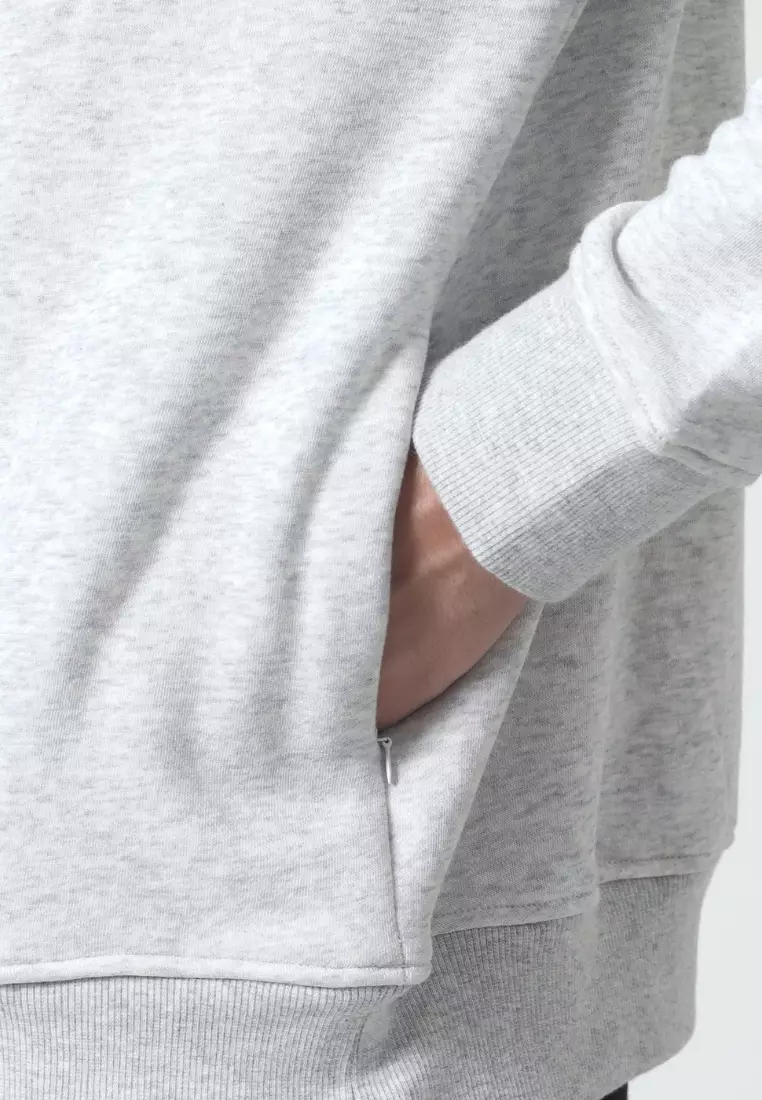Cotton Well Coofy Crewneck Sweatshirt with Hidden Pocket Light Grey | Sweater Polos Kantong Tersembunyi Abu Muda