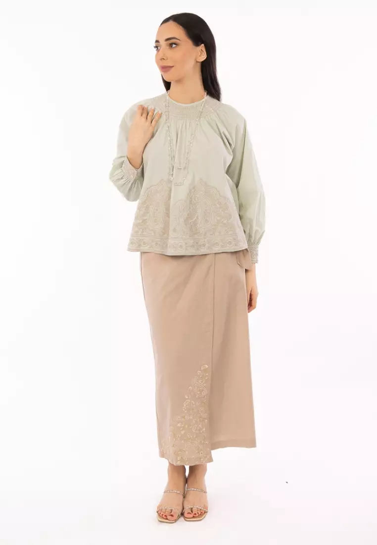 East India Company - Chelsea - Smocked Embroidered Boho Blouse