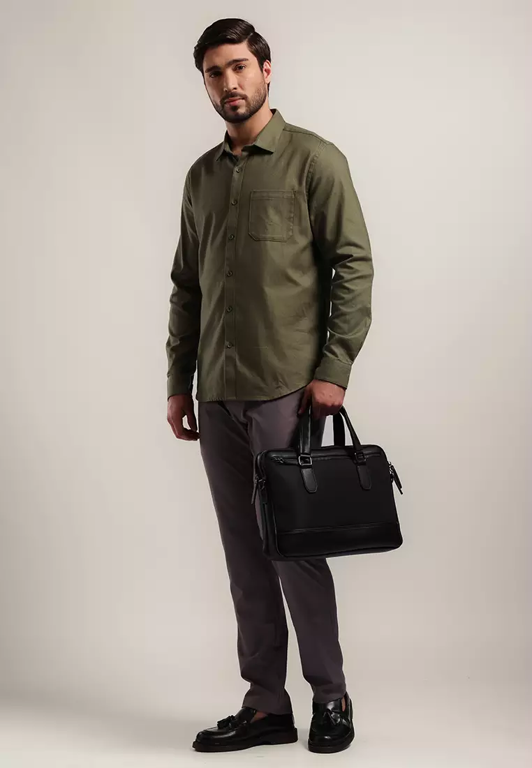 MOC - Kemeja Lengan Panjang DUSTIN - Olive Warna Olive
