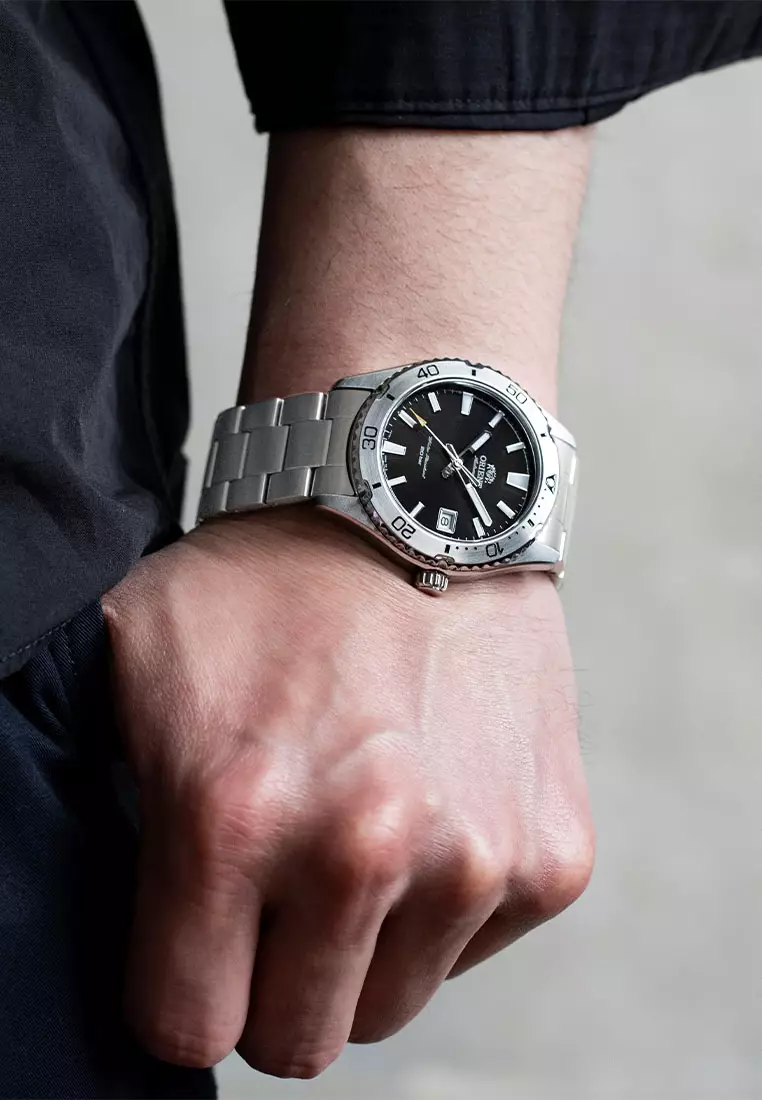 Orient Mako 40 Silver Stainless Steel Analog Automatic Watch For Men RA-AC0Q01B10B