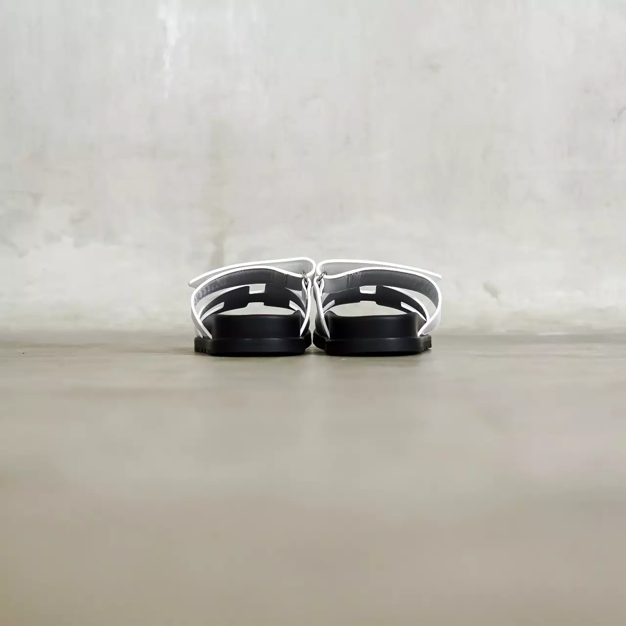 Sandal HERMES CHYPRE WHITE SANDAL 100% ORIGINAL