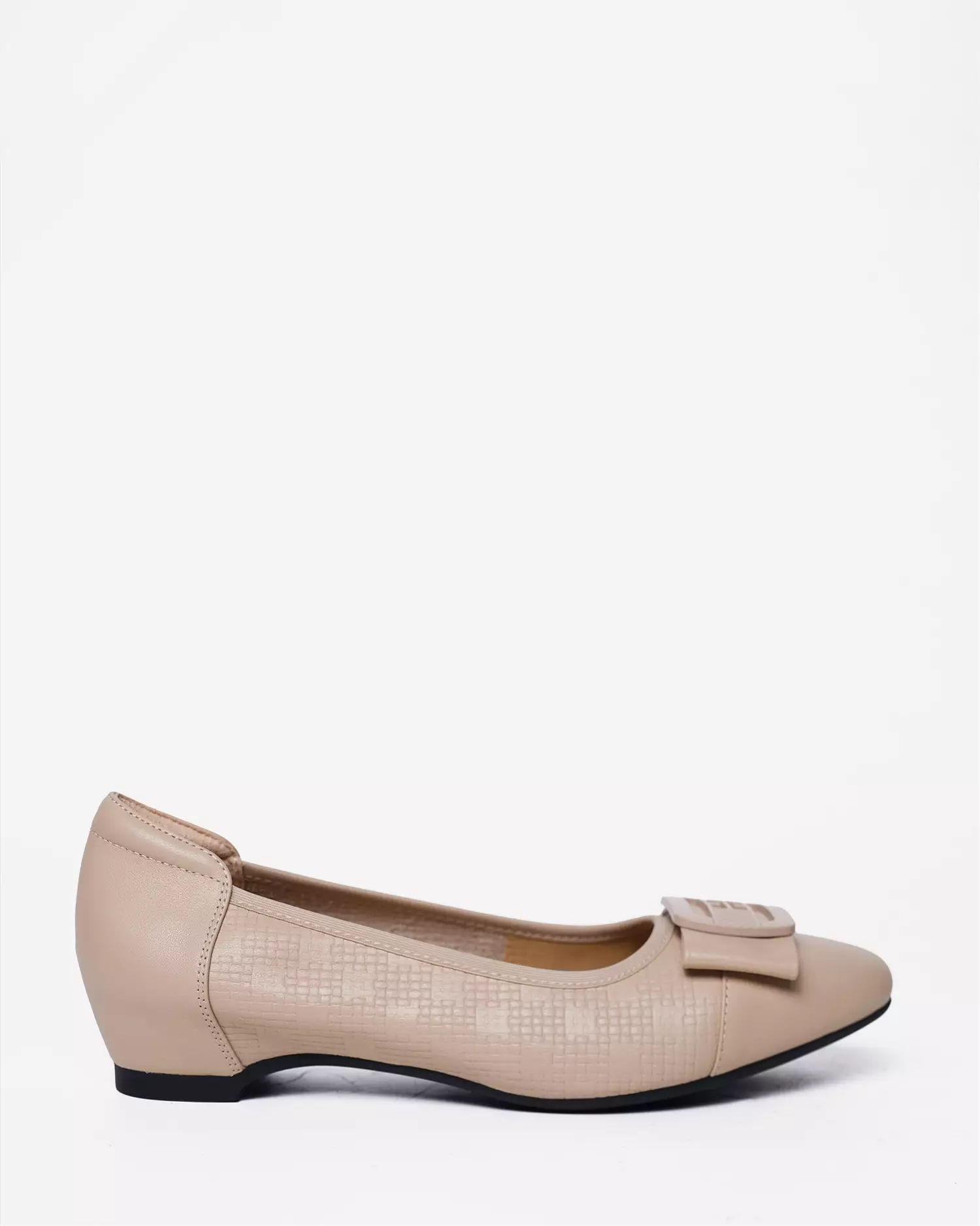 Buccheri Ovtavia Flats Women Beige