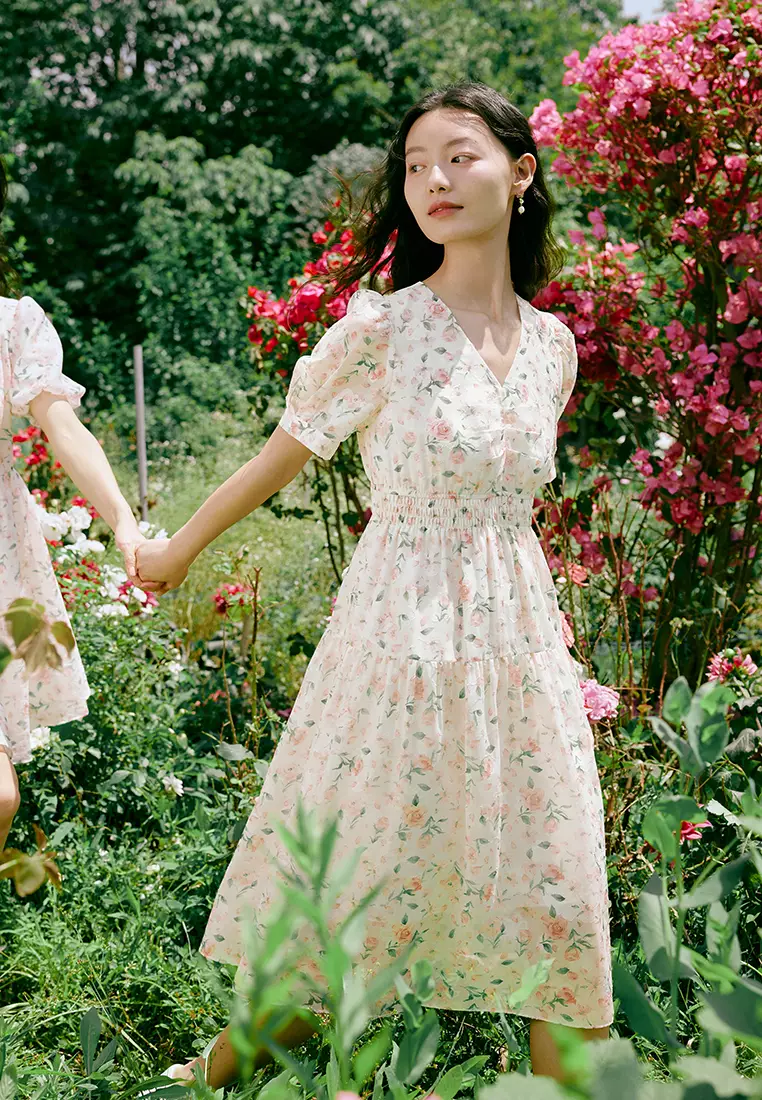 Puff Sleeve V-Neck Floral Dress with Ruched Waist Design