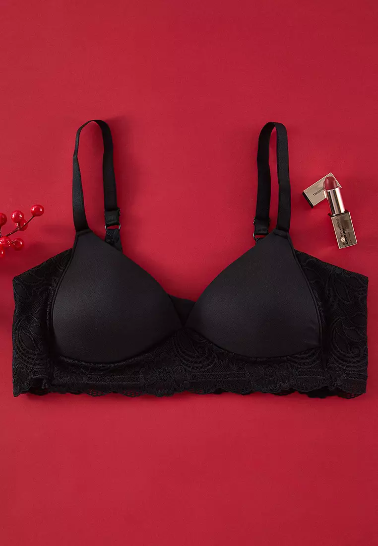 Black Soft Comfortable Flexible Lace Back Plus Size Bra