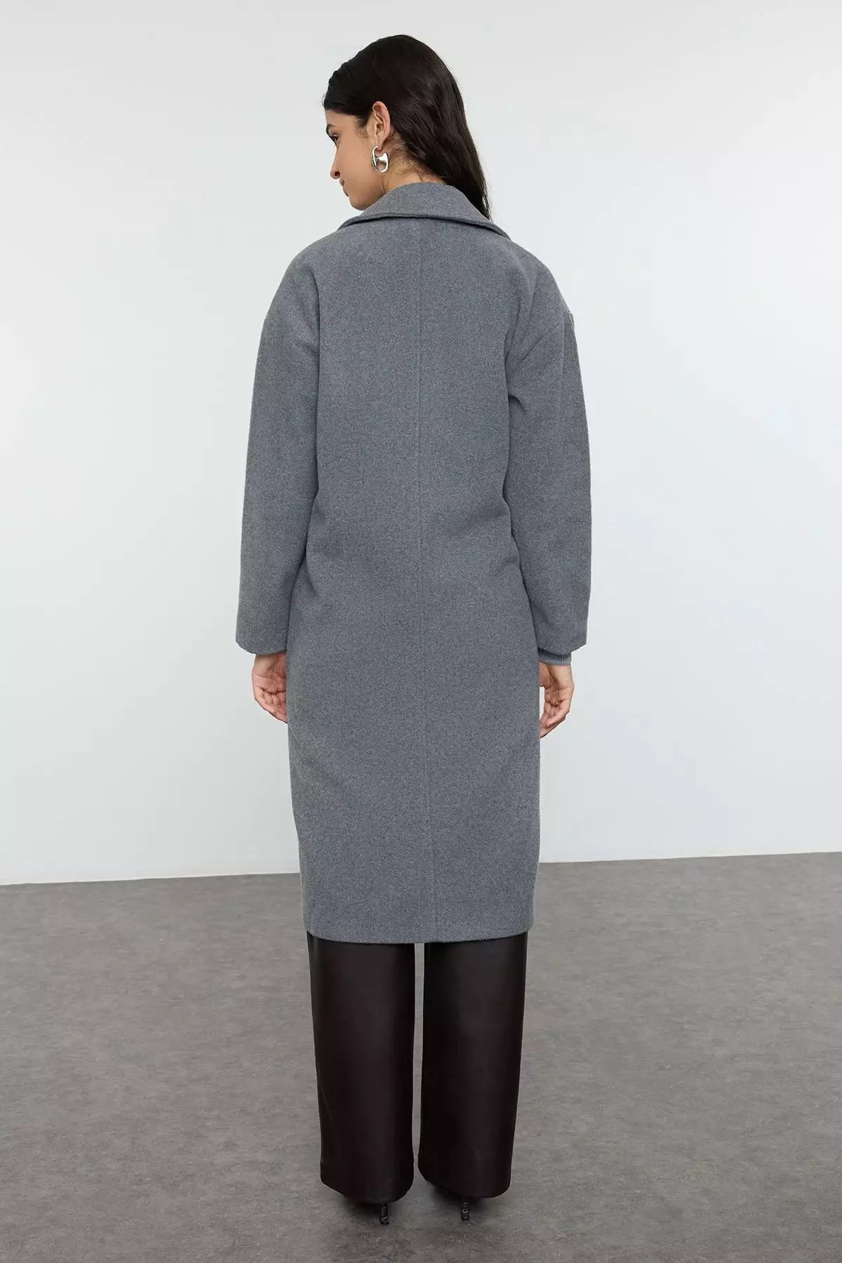 Gray Oversize Wide Cut Long Wool Cashmere Coat TWOAW21KB0038