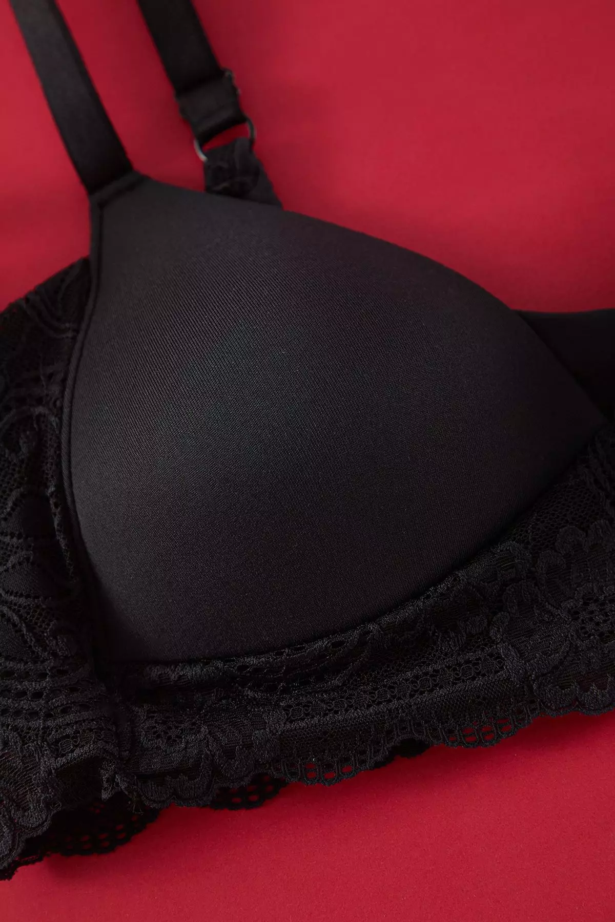 Black Soft Comfortable Flexible Lace Back Plus Size Bra