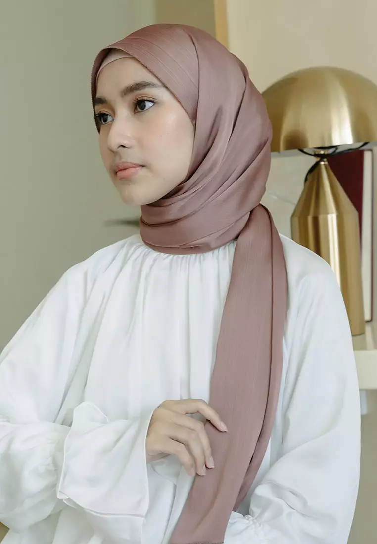 Rayya Silk Eyelash Rosewood