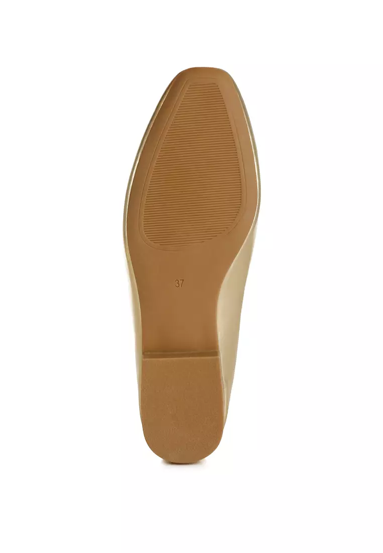 Flat Heel Loafers In Gold
