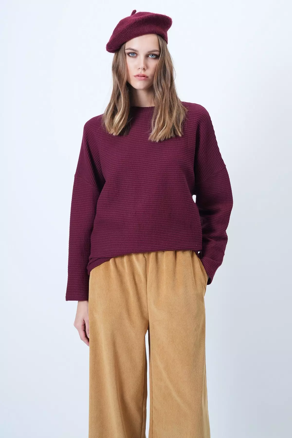 Women'S Burgundy Crew Neck Batwing Sleeve Wide Cut Basic Blouse Alc-X14391