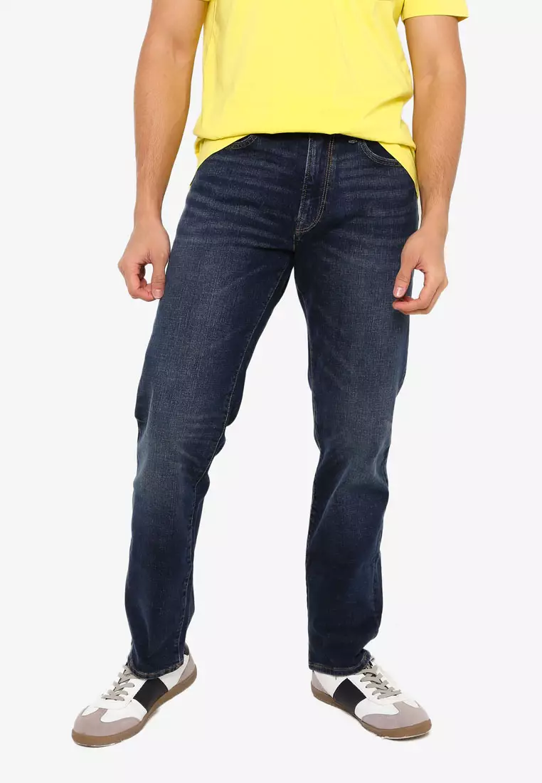 Gap vs levis top