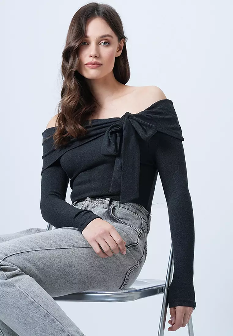 Carmen Collar Bow Blouse