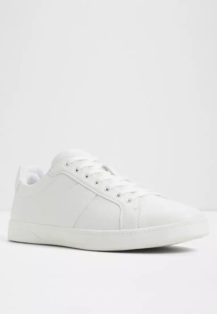 Ozzy Low-Top Sneakers