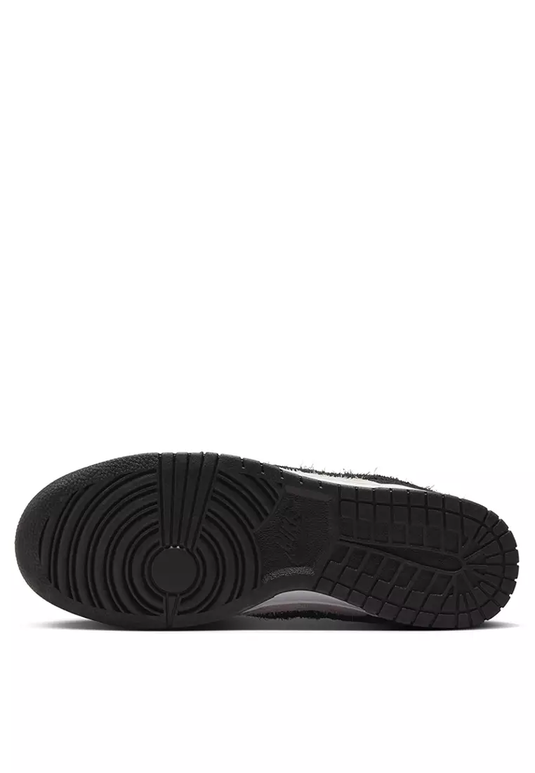 Dunk Low Retro SE Shoes