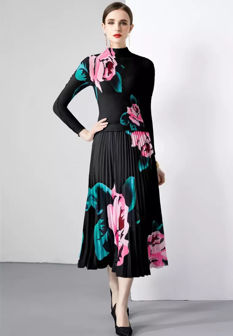 Buy Sunnydaysweety 2023 Retro Printed Pleated Half Dress Set of