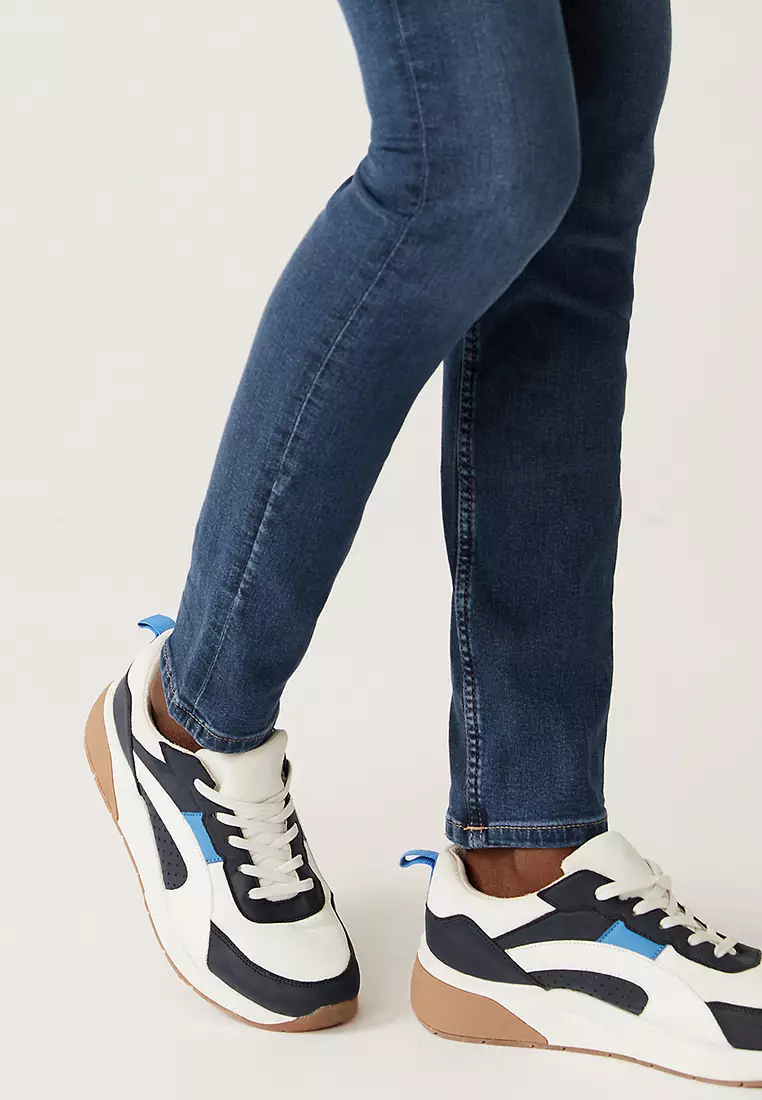 Lily Slim Fit Jeans with Stretch