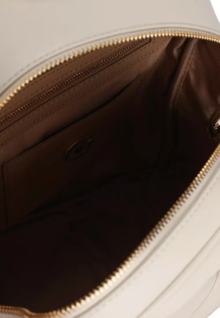 Embossed Quilted Backpack (nt)